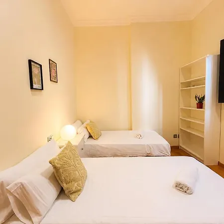 Ferreries 1c - Views Of Placa Del Vi - Air Conditioning - Elevator Appartement *
